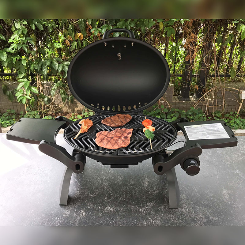 BBQ GAS GRILL